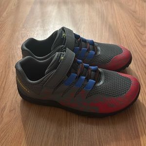 Merrell sneakers, NEW